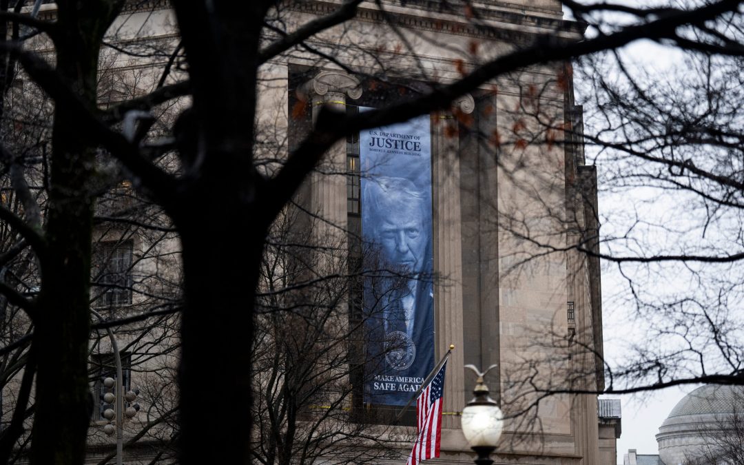 The DOJ (Dis)Honors Program Is Having Trouble Finding Takers