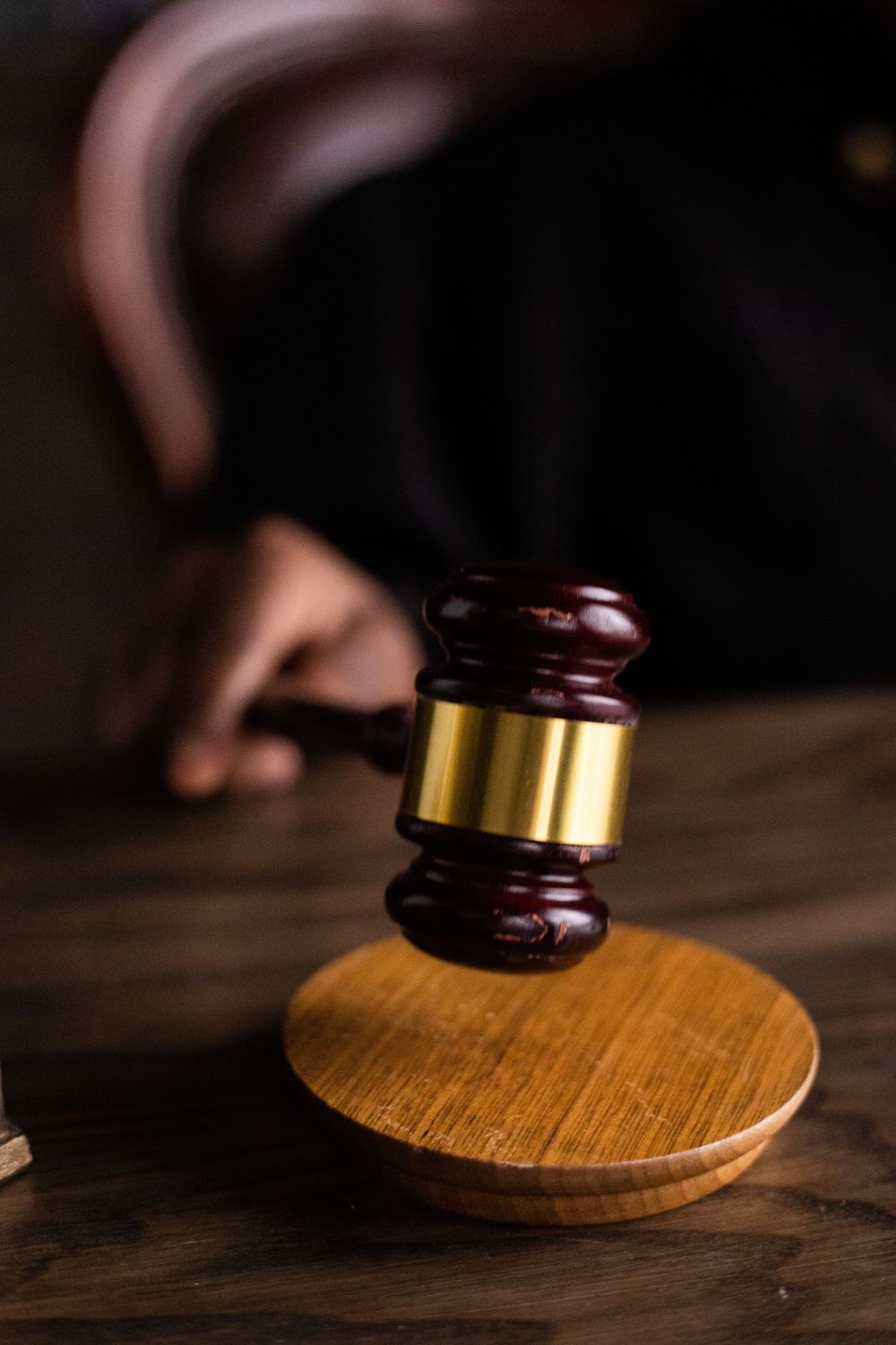 Former Intelligence Official Settles Ethics Violation Case