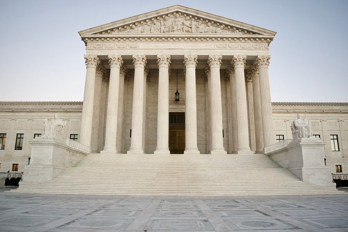 The tenth justice’s strategy