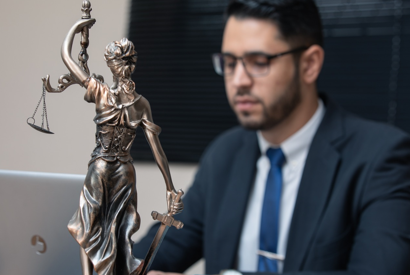 From Process Serving to Court Filing: The Legal Support Services That Keep Cases Moving Forward