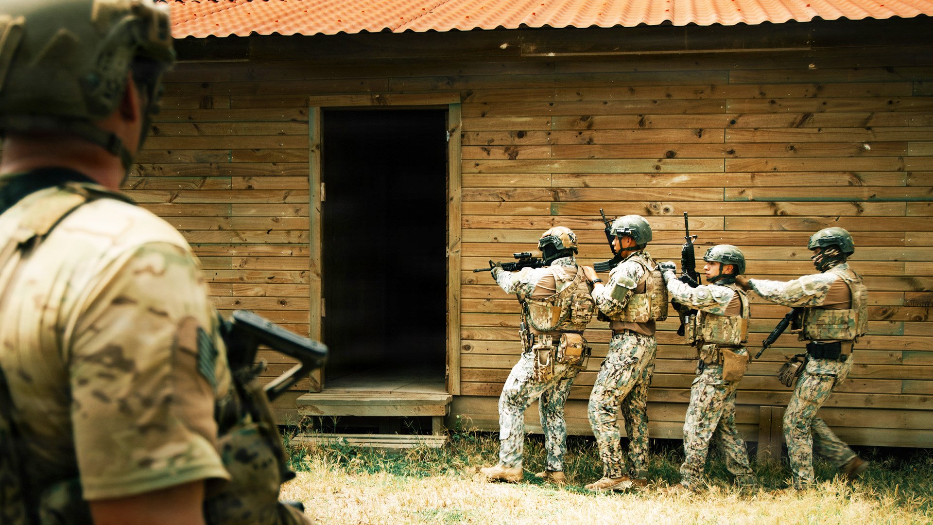 Ecuador official says U.S. Special Forces are operating inside country