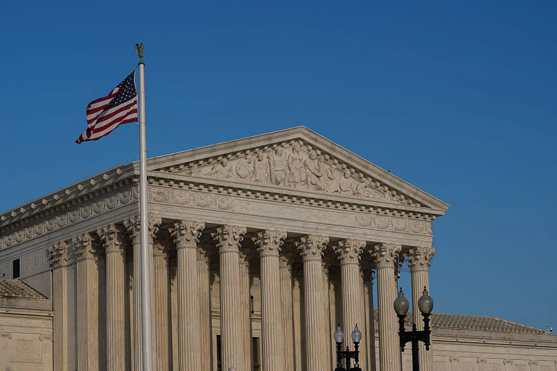 Trump administration asks justices to consider key border policy
