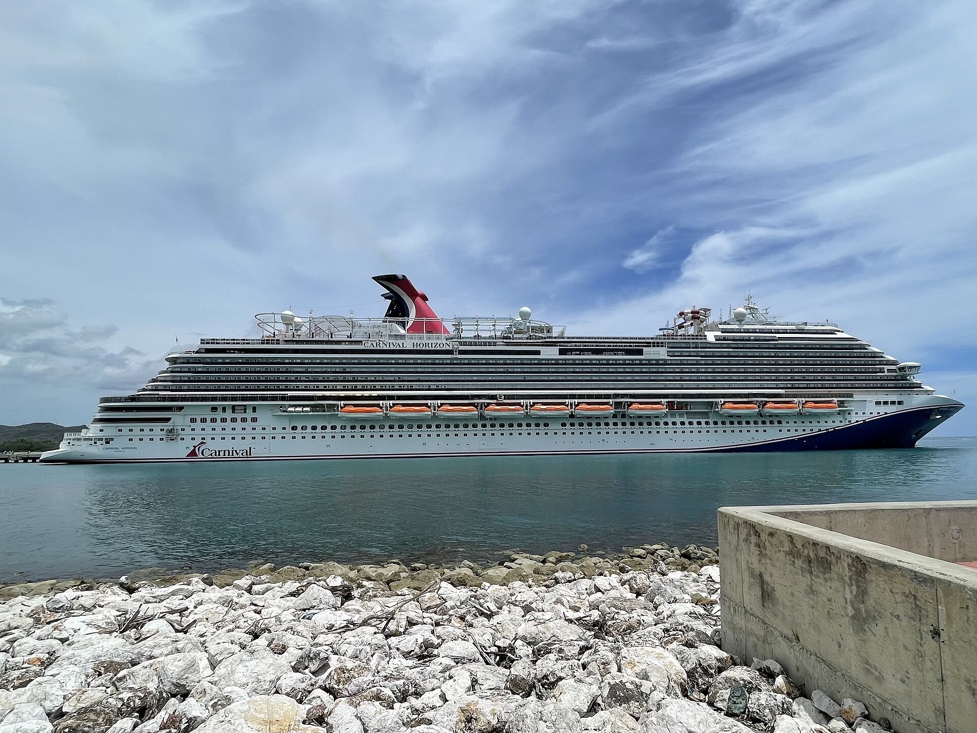 34 Year Old Passenger Arrested After Allegedly Raping 18 Year Old Girl on Cruise Ship