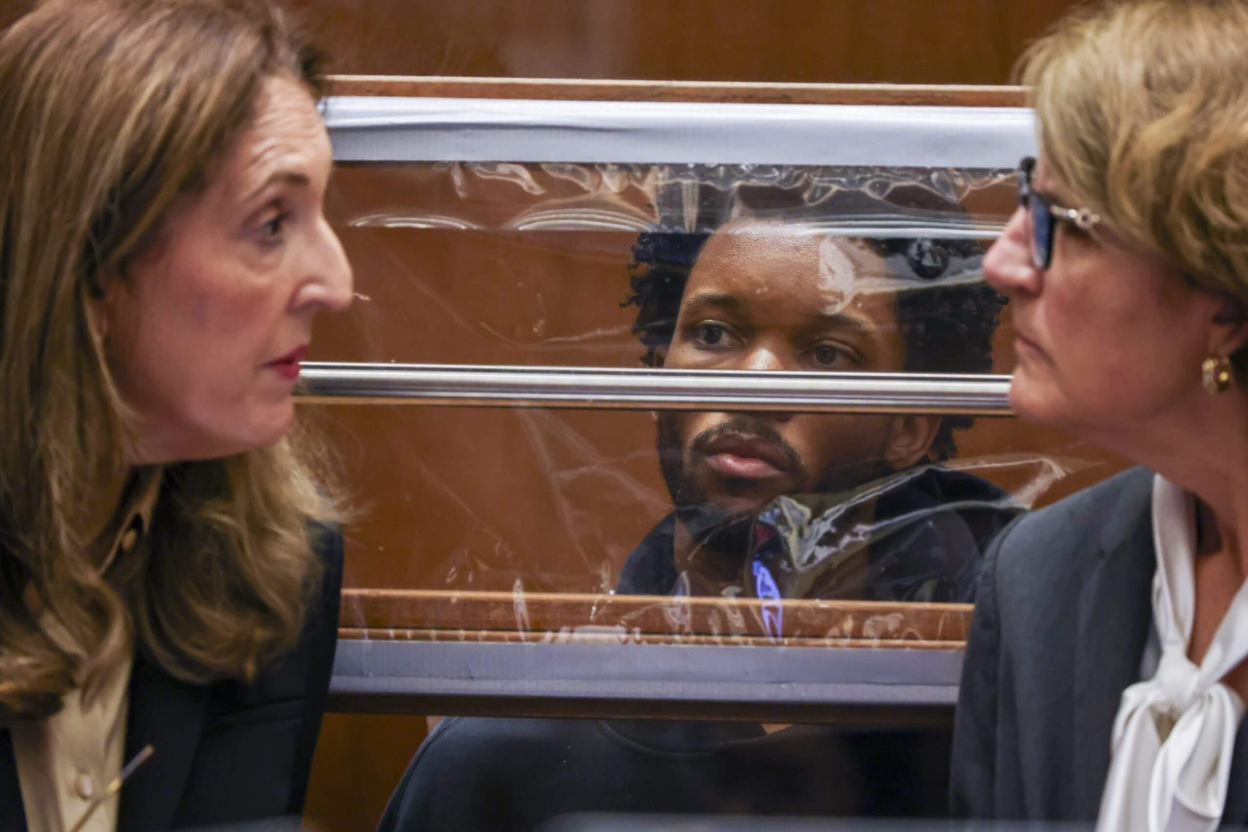 Lawyers withdraw as counsel for singer known as D4vd in murder trial of 14-year-old girl