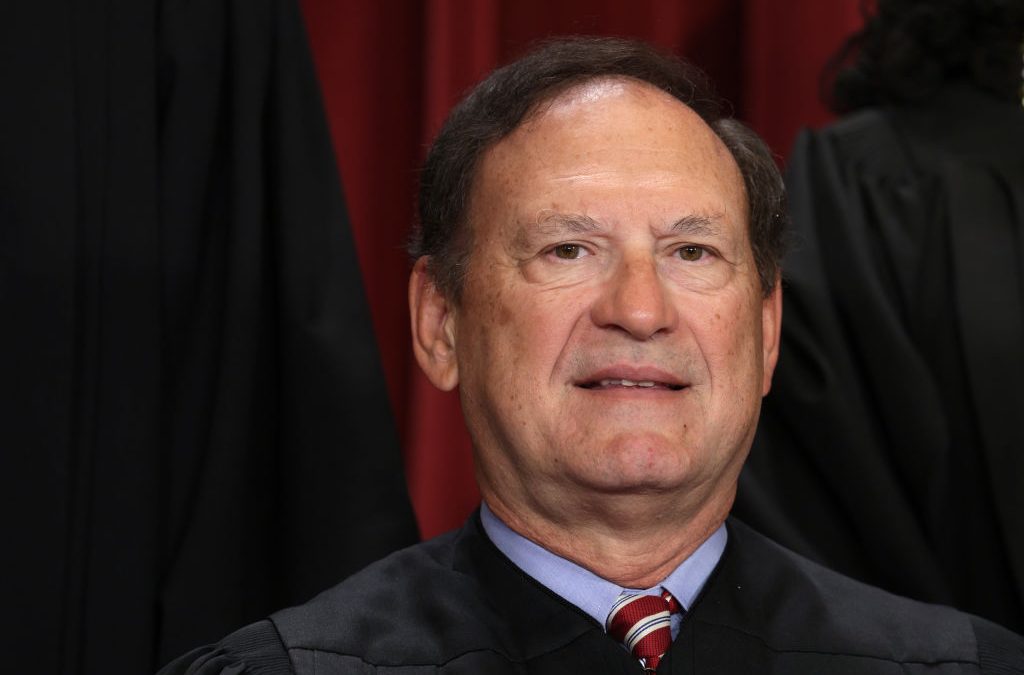 Justice Alito makes last-minute decision to sit out climate change case