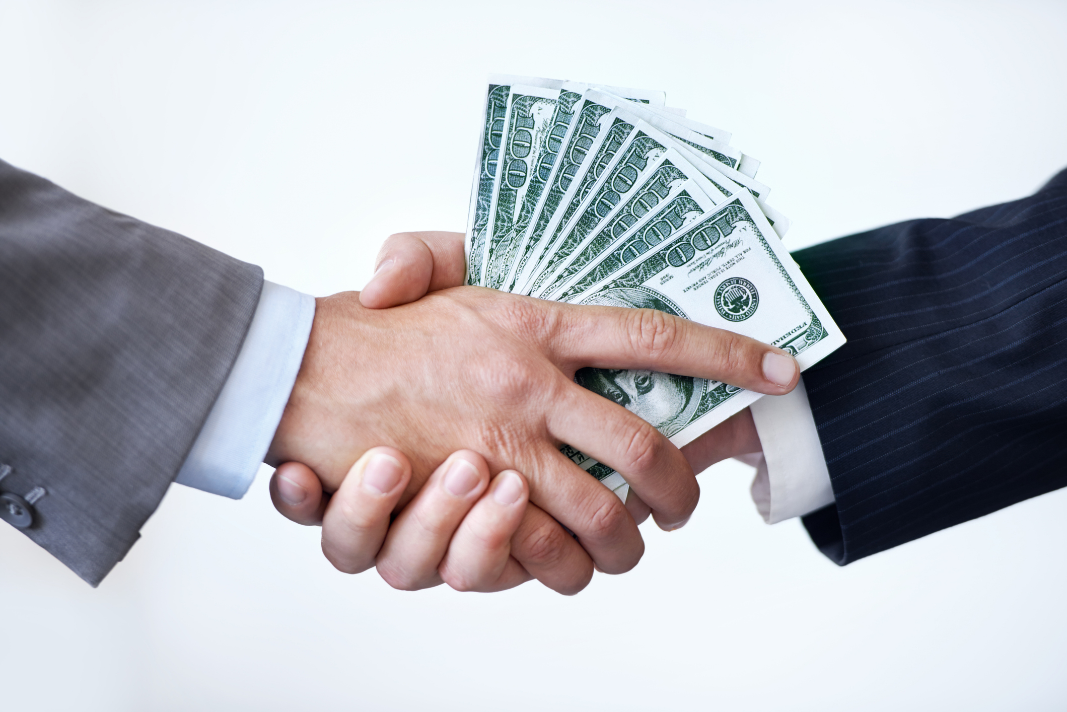 Biglaw’s Money Can Follow Its Recruits Right Into A Judge’s Chambers, Ethics Panel Says