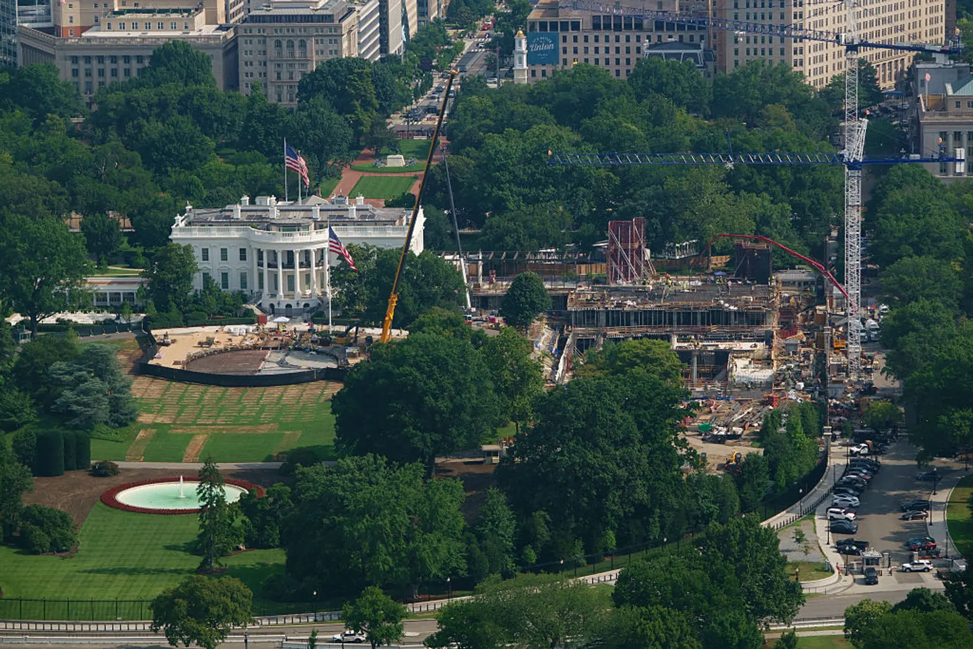 Supreme Court allows construction on White House ballroom to continue
