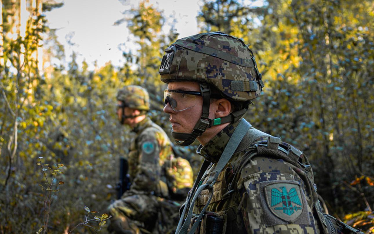 Estonian infantry brigade sent closer to Russian border as NATO awaits new war plan
