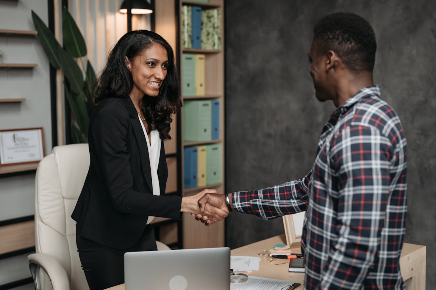 How to Choose an Employment Lawyer in Calgary
