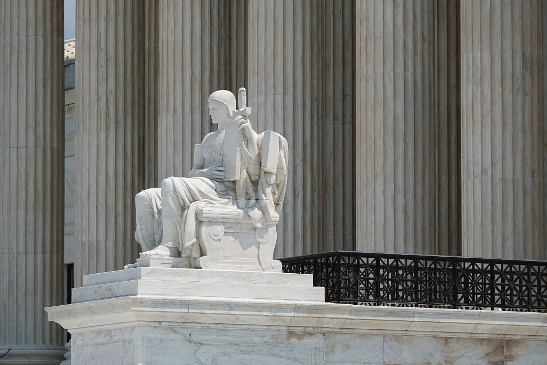Justices debate which courts may hear constitutional challenges to laws on veterans’ benefits